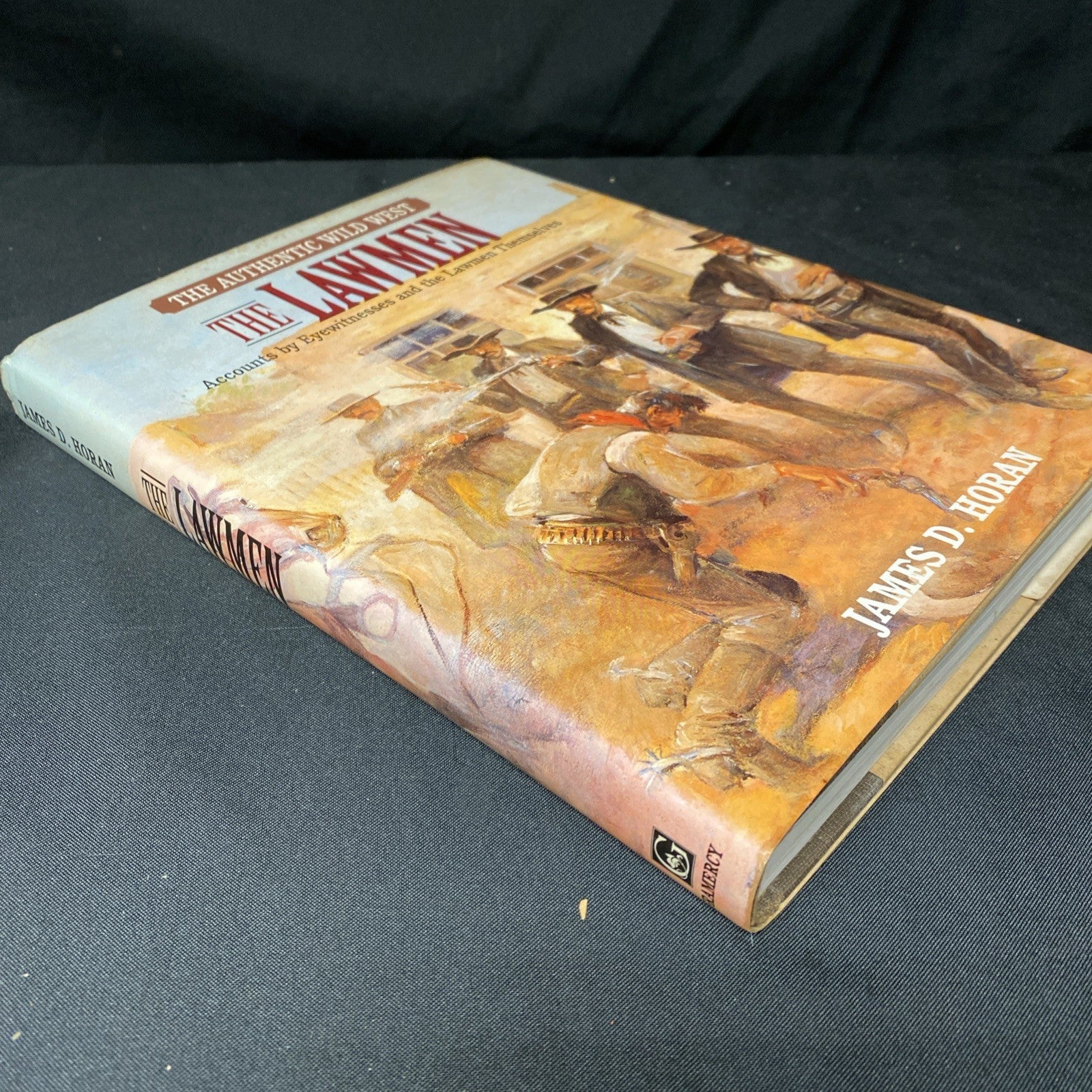 Book - The Lawman - James D Horan - 1996 - (1553)