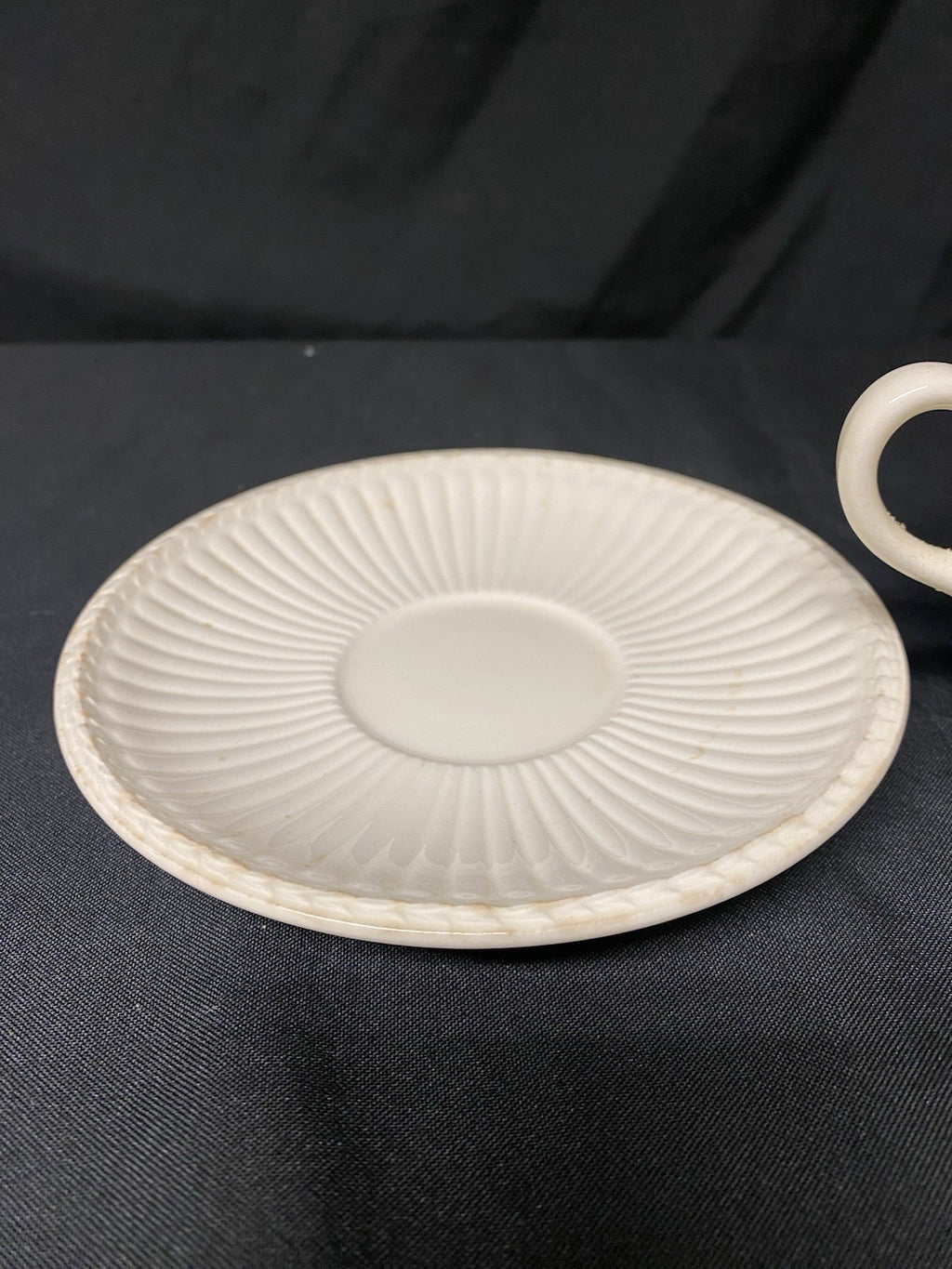 Wedgwood Of Etruria & Barlaston Edme Cream Teacup & Saucer Made In England (1406