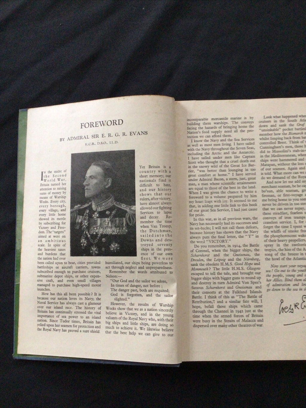 BOOK - BRITAINS GLORIOUS NAVY - Admiral Sir Reginald H S Bacon - (8691)
