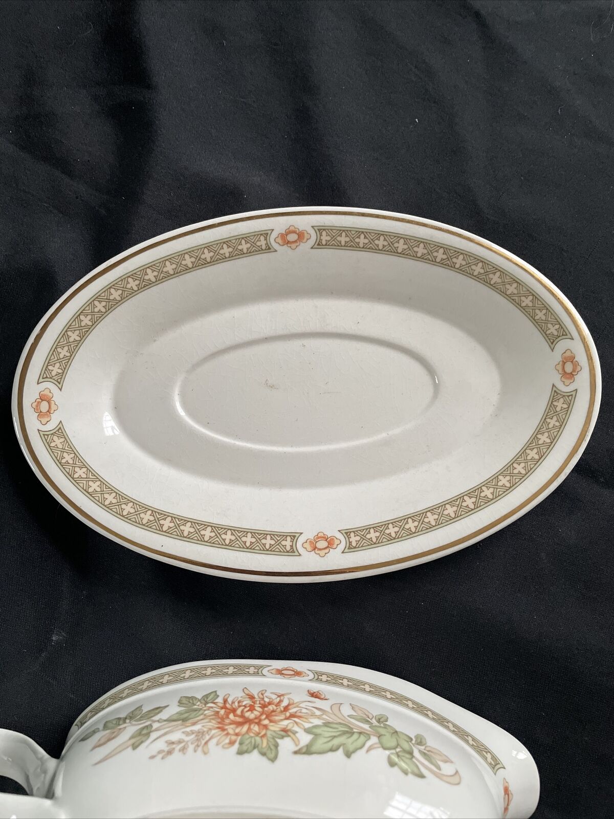 St Michael Chrysanthemum Gravy Boat and Dish Lovely condition Vintage - 9395