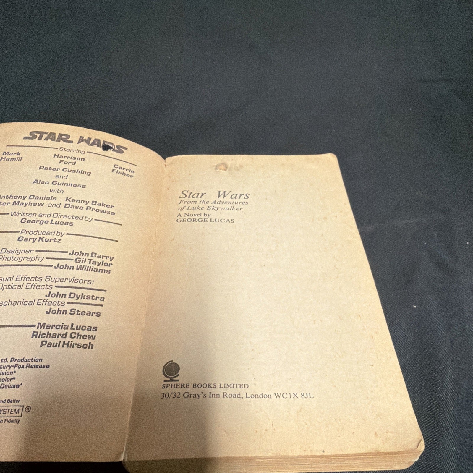 George Lucas, Star Wars - 1977 fifth reprint paperback book - (1907)