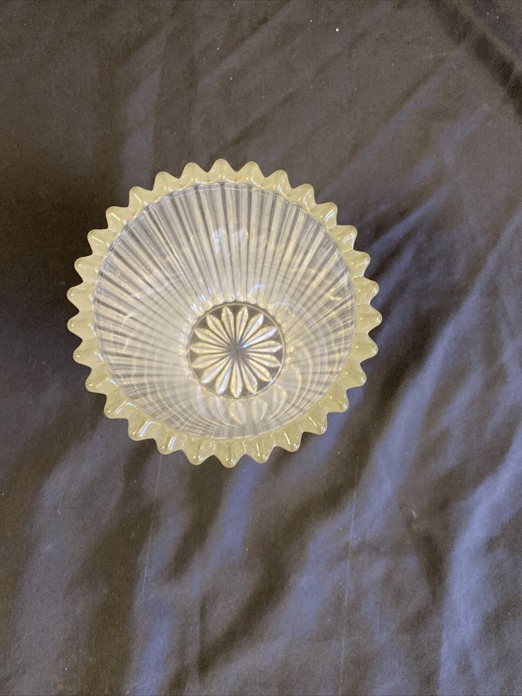 Vintage Vase heavy ribbed beautiful condition 16cm tall Practical solid - (7724