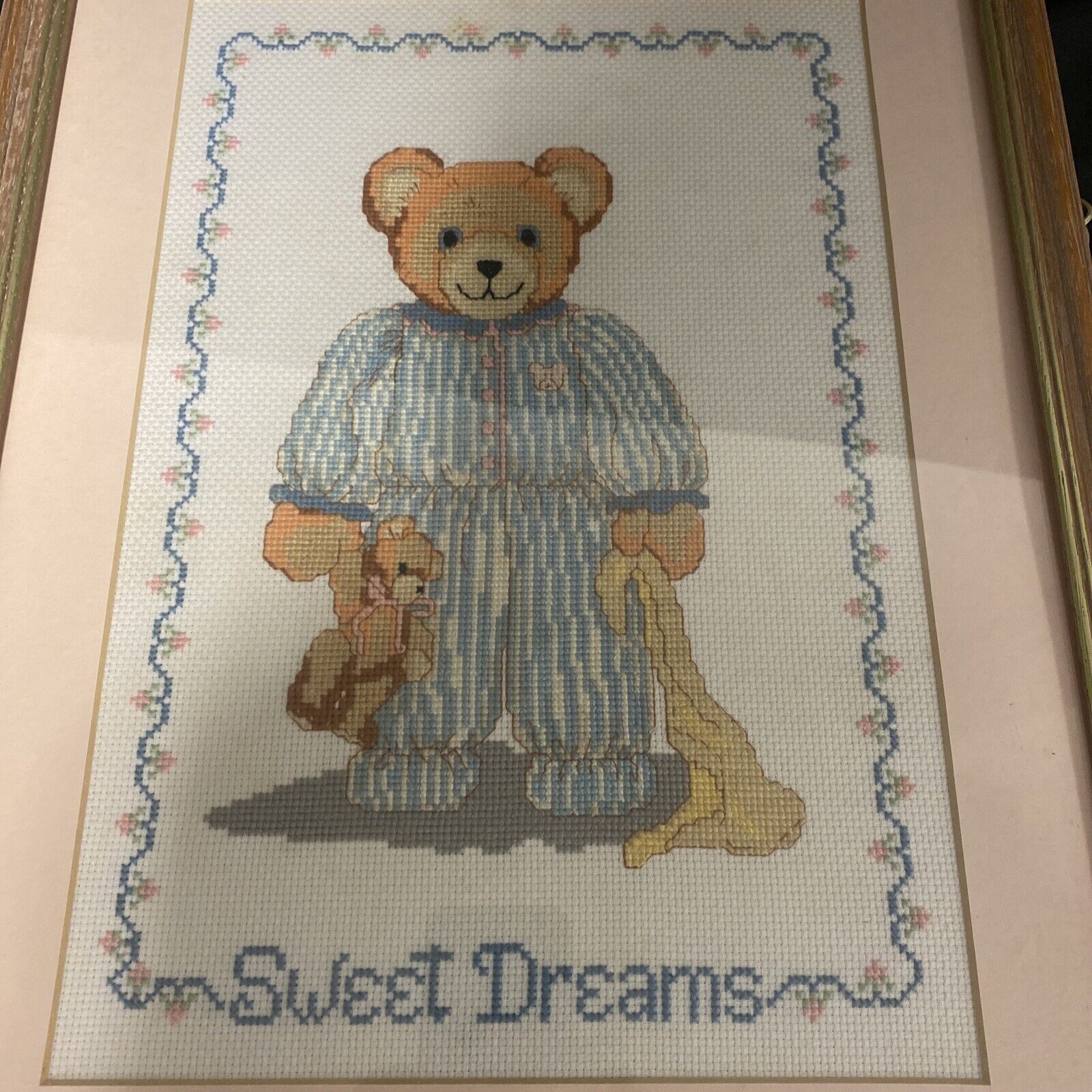 Cross Stitch COMPLETED Sweet Dreams Bedtime Bear 1990's Picture vintage (9099)