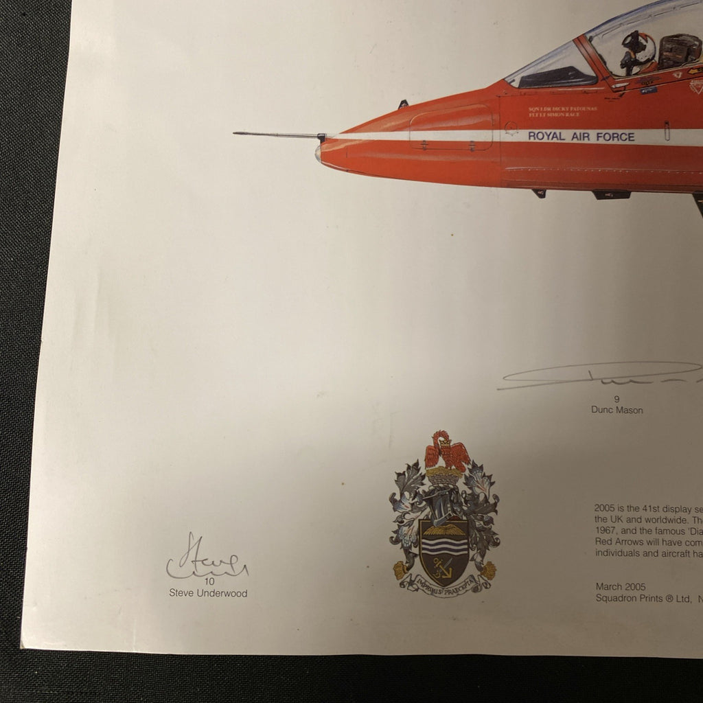 RAF RED ARROWS HAWK T1A XX237 SIGNED BY ALL THE SQUADRON PRINT 2005 RARE - (1639)