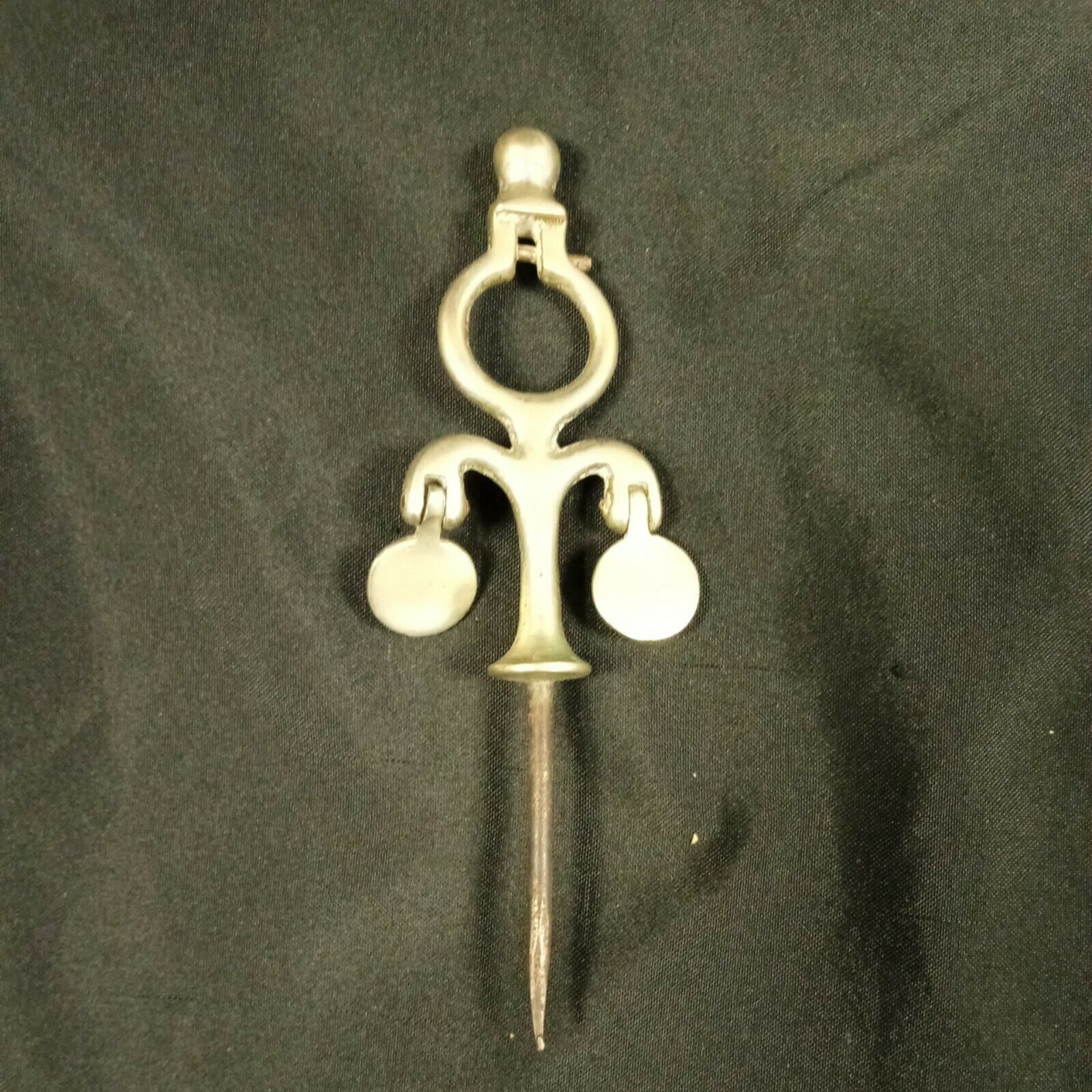 Vintage Heavy Horse Brass Metal Decoration Turret  Plate Swinger - (8255)