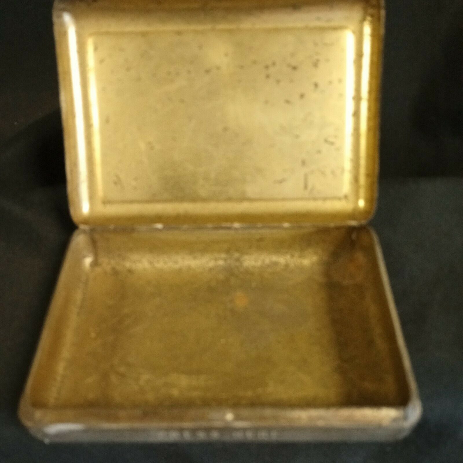 Jahnkes's Patent Tin 15 May 1880 Floral and Butterfly decoration Rare - (7938)