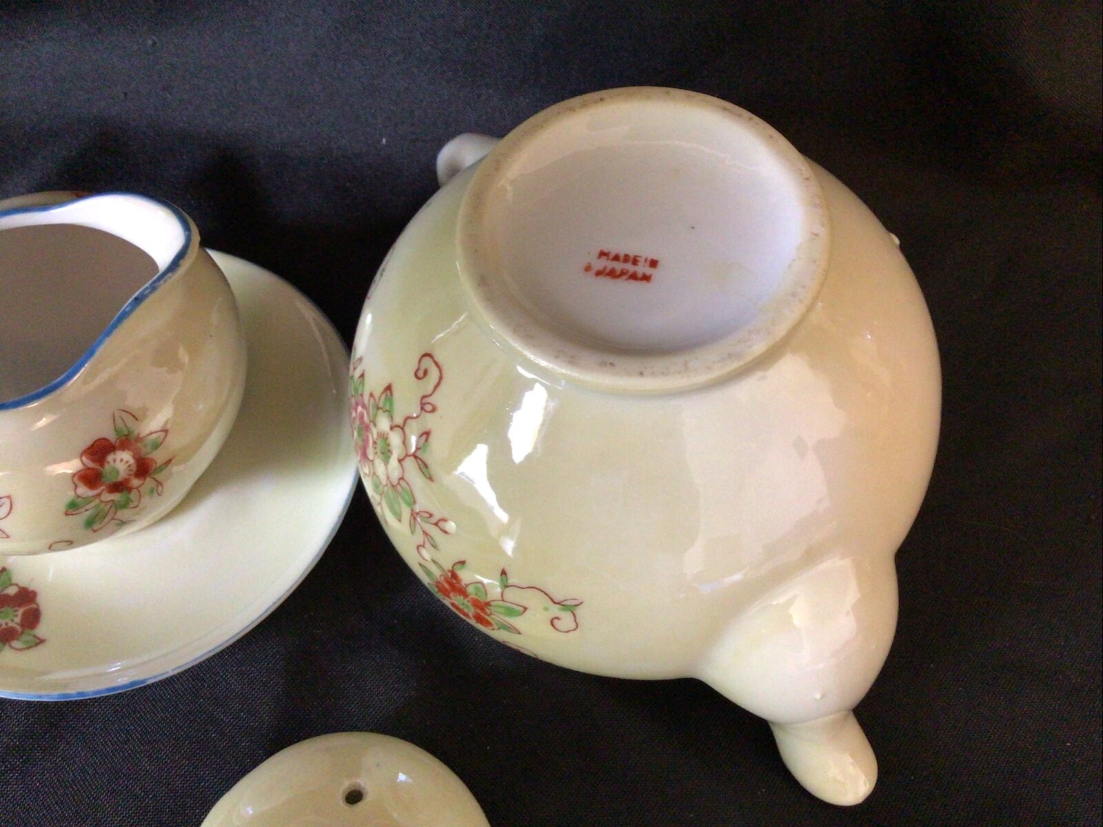 Teapot Collectors Small Ceramic Vintage set 10cm Made in Japan - (8632)