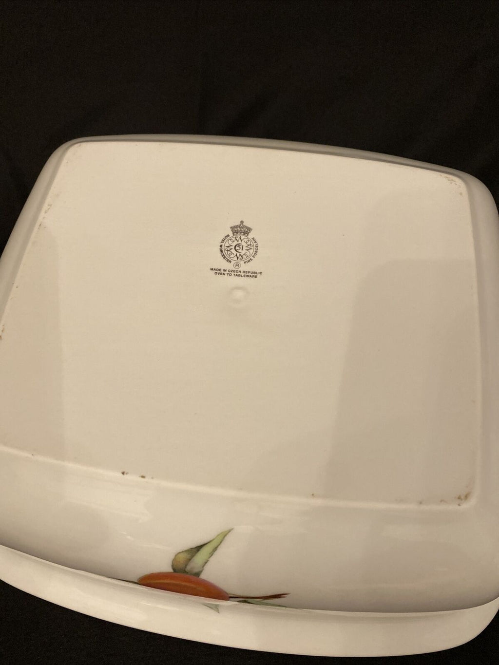 Royal Worcester Fine Porcelain Casserole serving dish With Lid Unused - (8559)