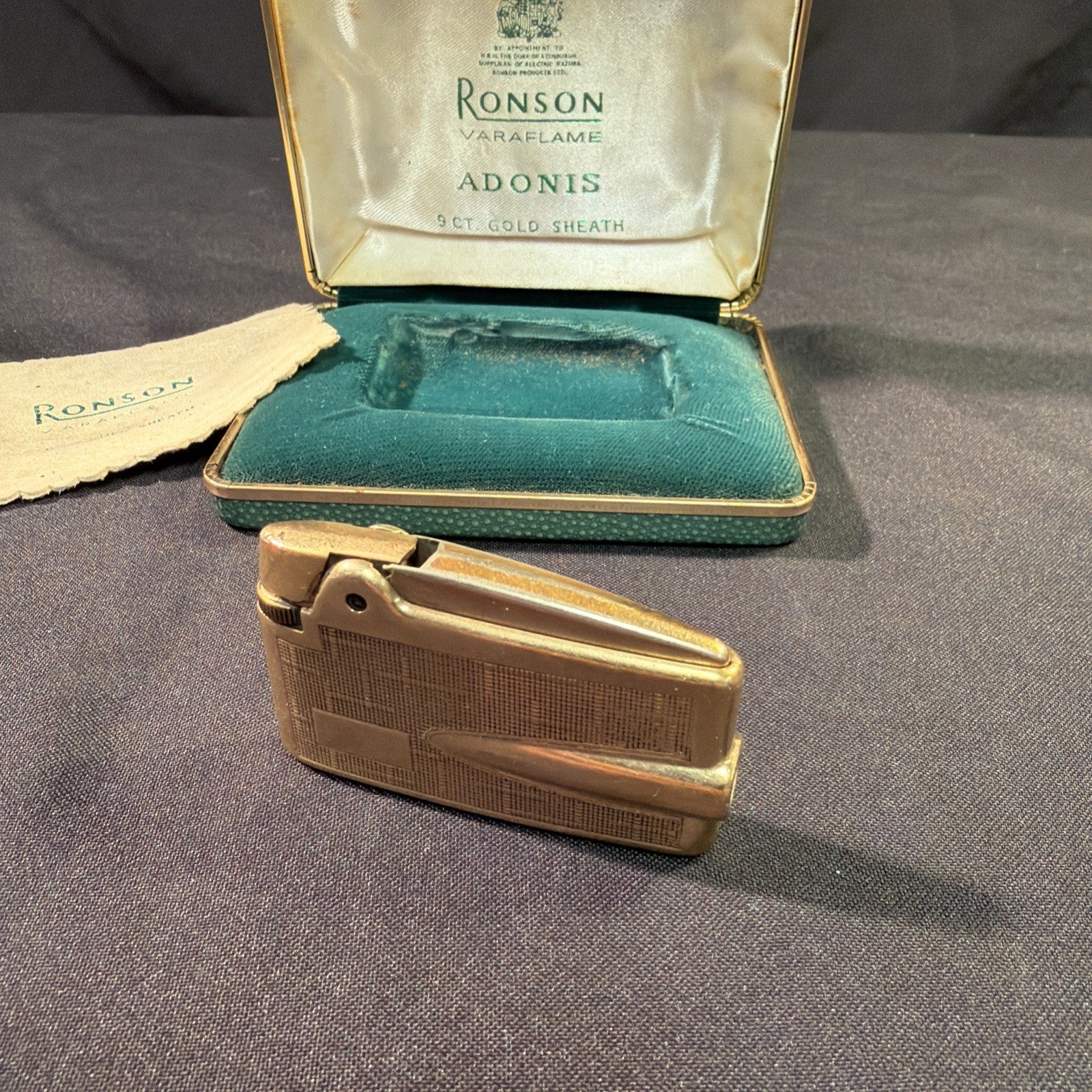 Ronson Varaflame Adonis 9ct Gold Sheath Lighter, box and cloth - (1999)