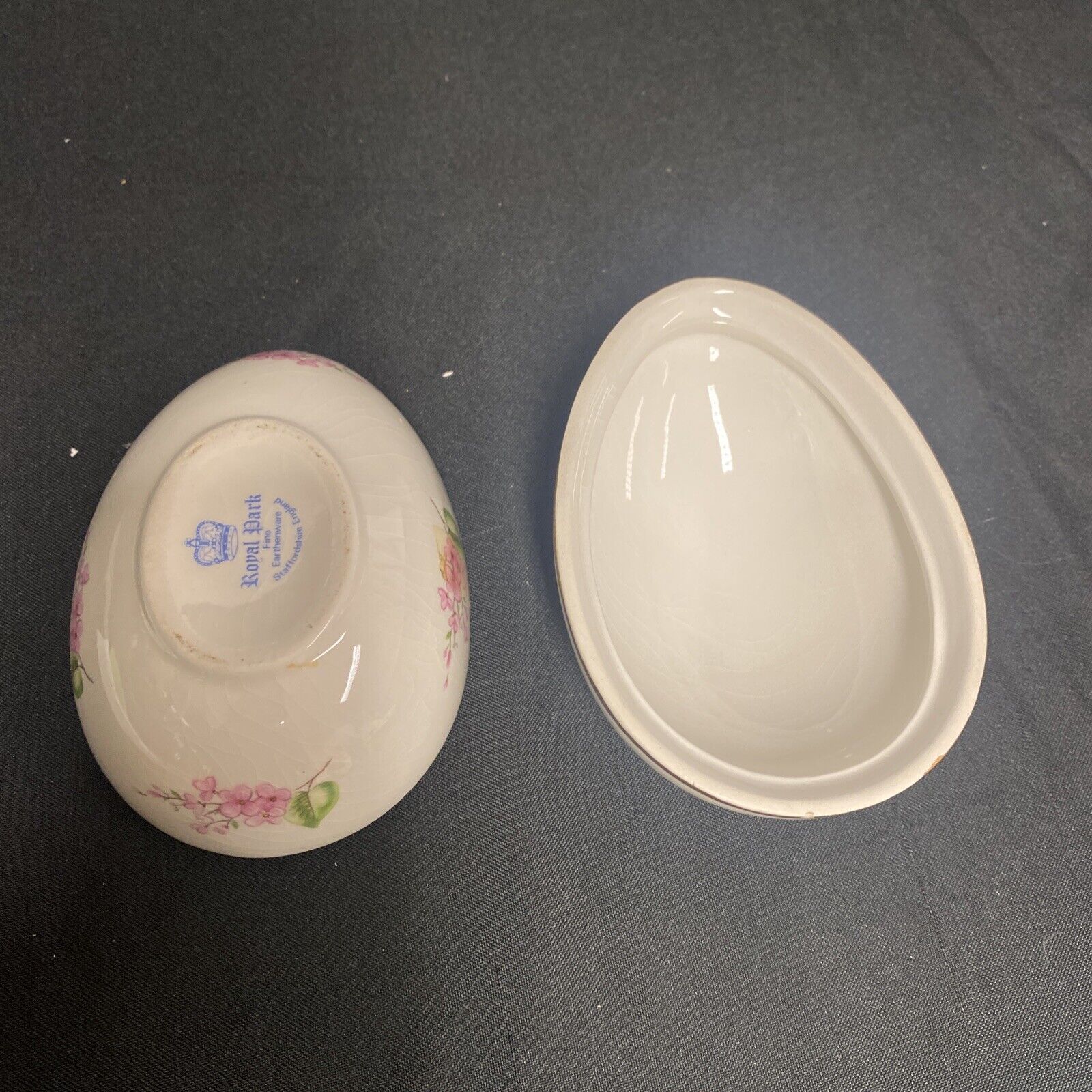 Trinket Box EGG - Royal Park England Pottery Egg - (9214