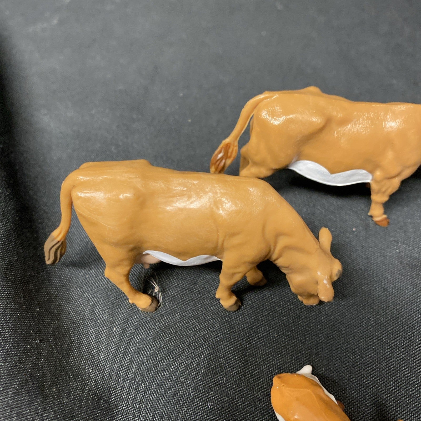 Britains Farm 1984 Cow, Bull and 2 Calves - (1662)