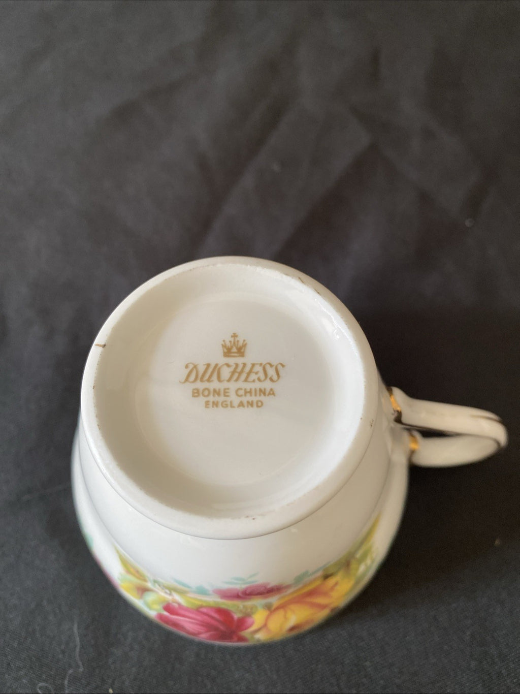 Duchess Garden Roses Fine Bone China England Tea Cup - (5819)