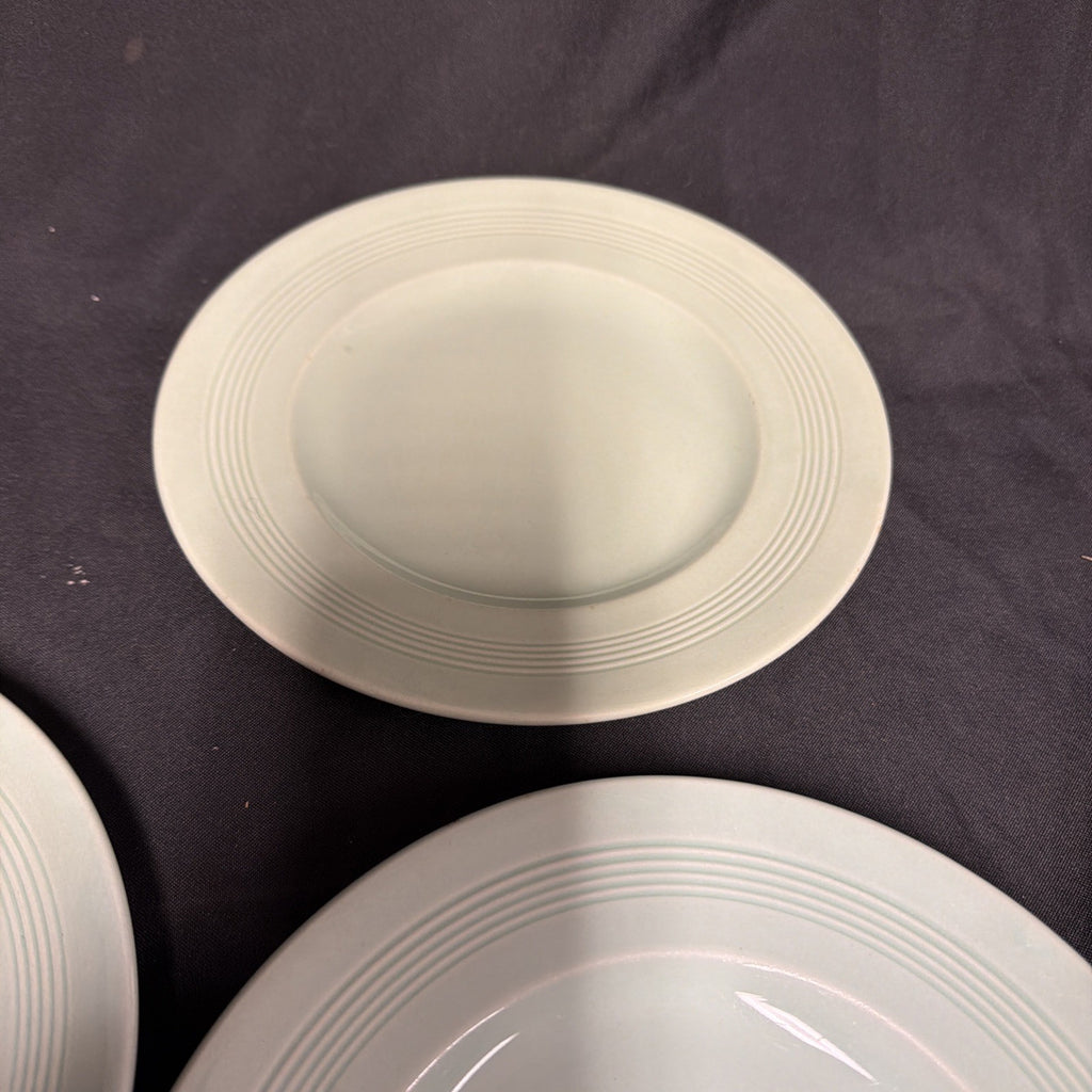 Wood's Ware Beryl Utility Green 1940's Ceramic Tea Plates 20cm D. x 5 GC - (1917) 