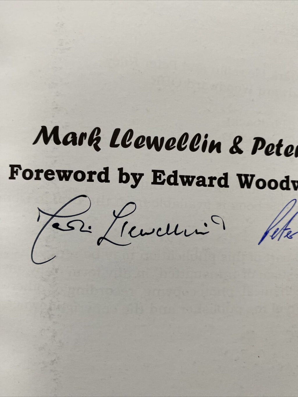 BOOK - The World of Crime Mark Llewellin & Peter Riley AUTOGRAPHED by both (9582