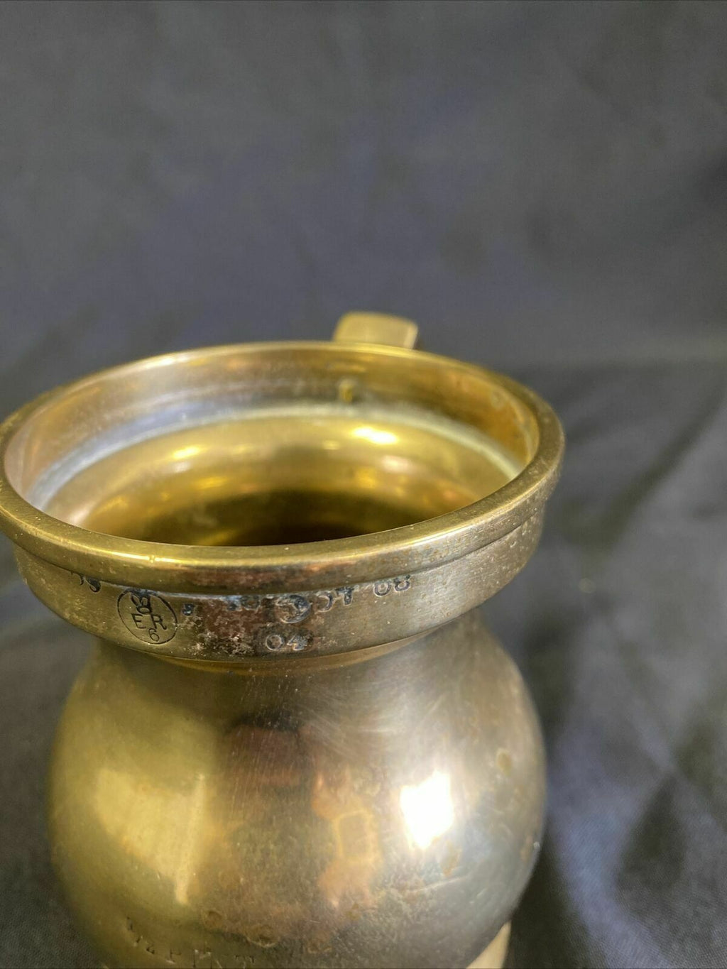 Solid Brass Victorian Antique Pub Measure stamped ER King Edward 1/2 Pint (6471)