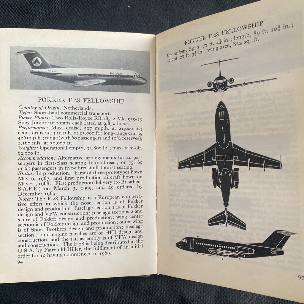 BOOK - The Observer's Book of Aircraft 1970 edition - (9652)