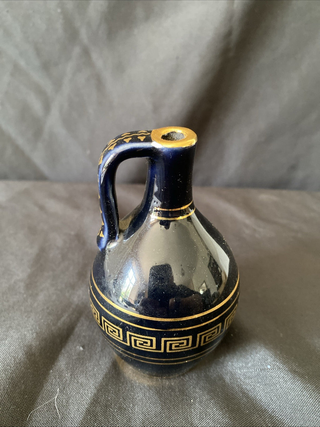 Water Pot / Urn with Handle Made in Greece 24k Gold decoration 11cm tall (5456)