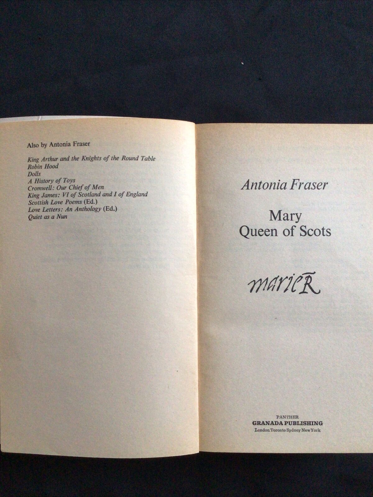 BOOK - Mary Queen of Scots Antonia Fraser - Paperback 1969 - (9501)