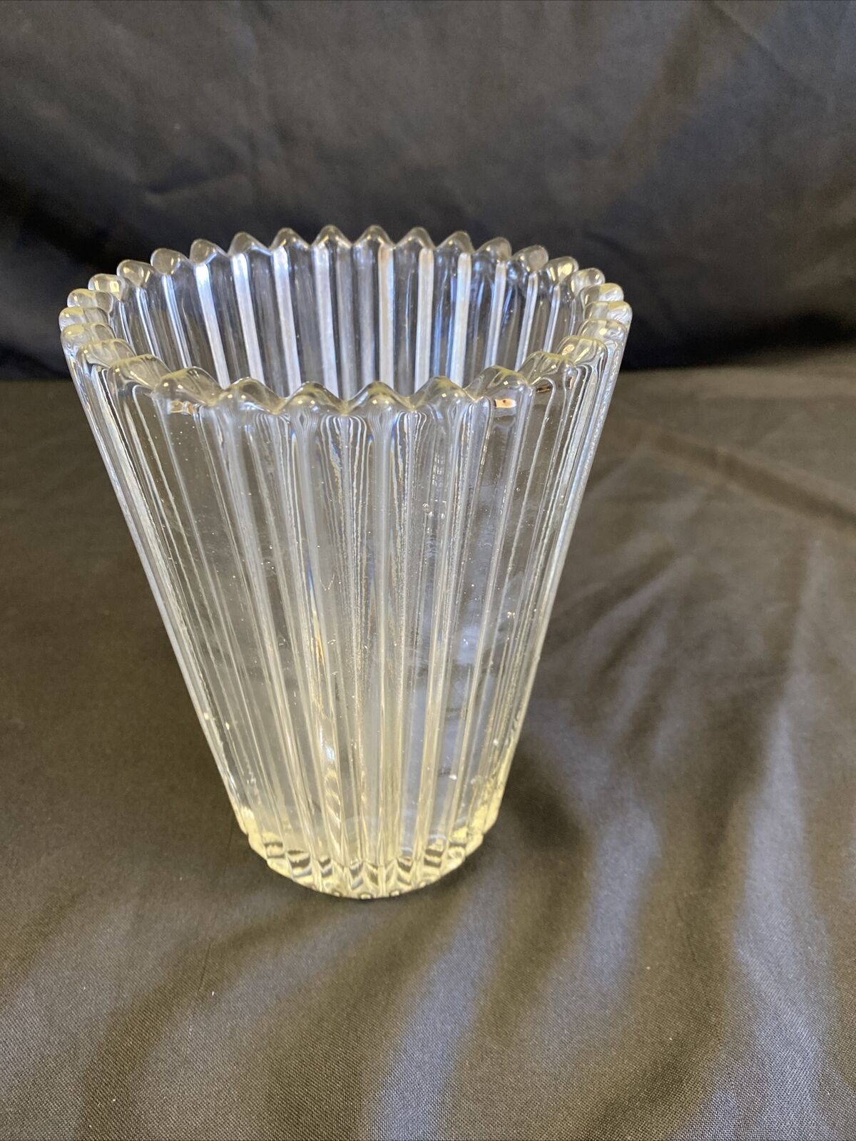 Vintage Vase heavy ribbed beautiful condition 16cm tall Practical solid - (7724