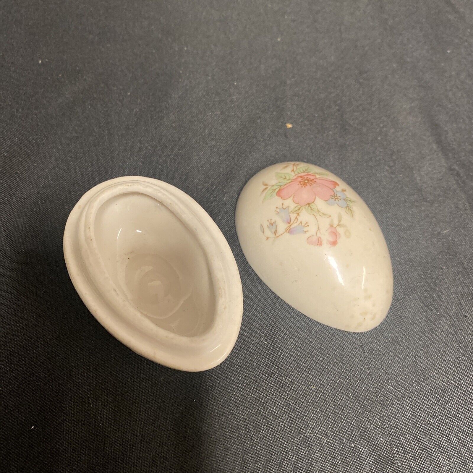 Trinket Box EGG -  England Pottery Floral Design - (9322)