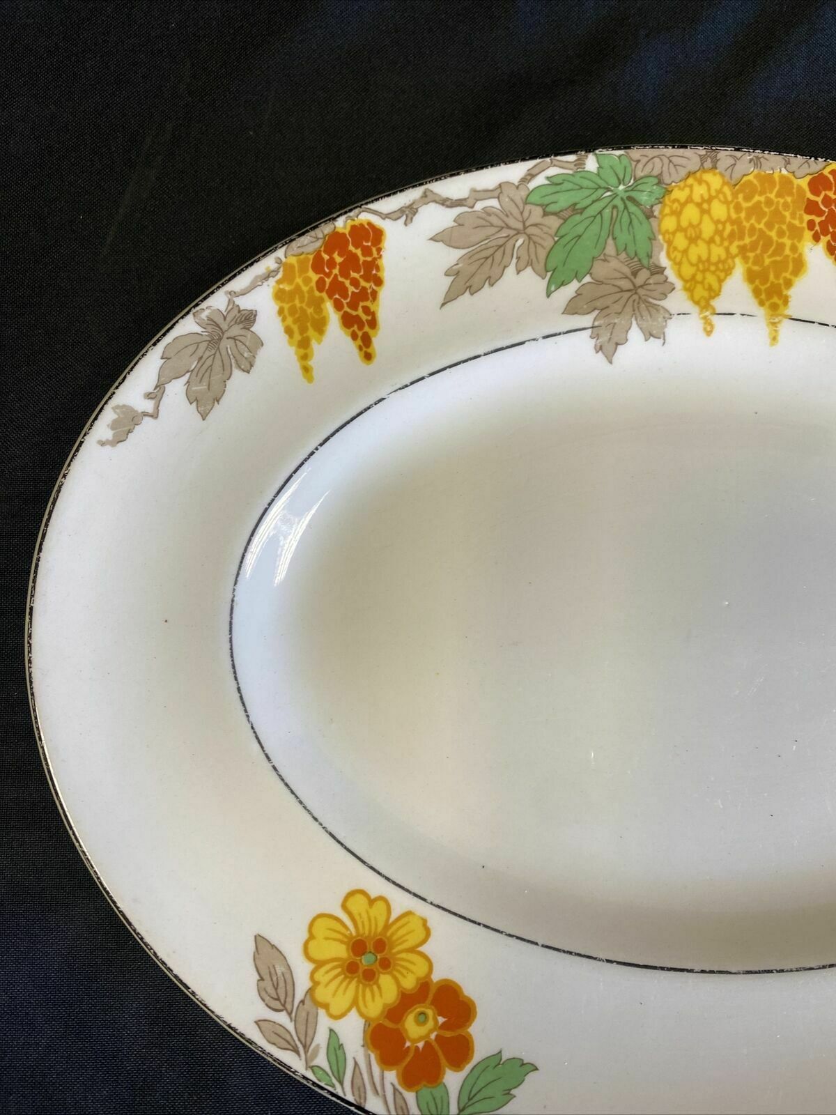 MYOTT Vary rare Art Deco Oval Plate 26cm across with a superb design - (7567)