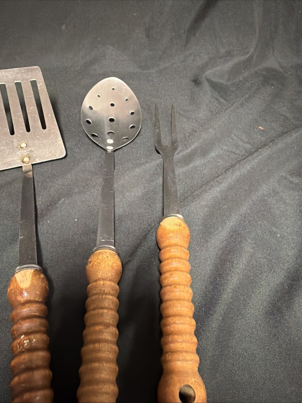 Vintage 1970's Hong Kong made 4 piece Utensill Set Wooden Handles - (1809)