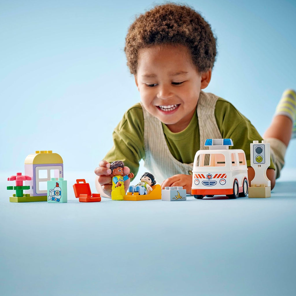 LEGO DUPLO - Town: Ambulance & Driver - 10447