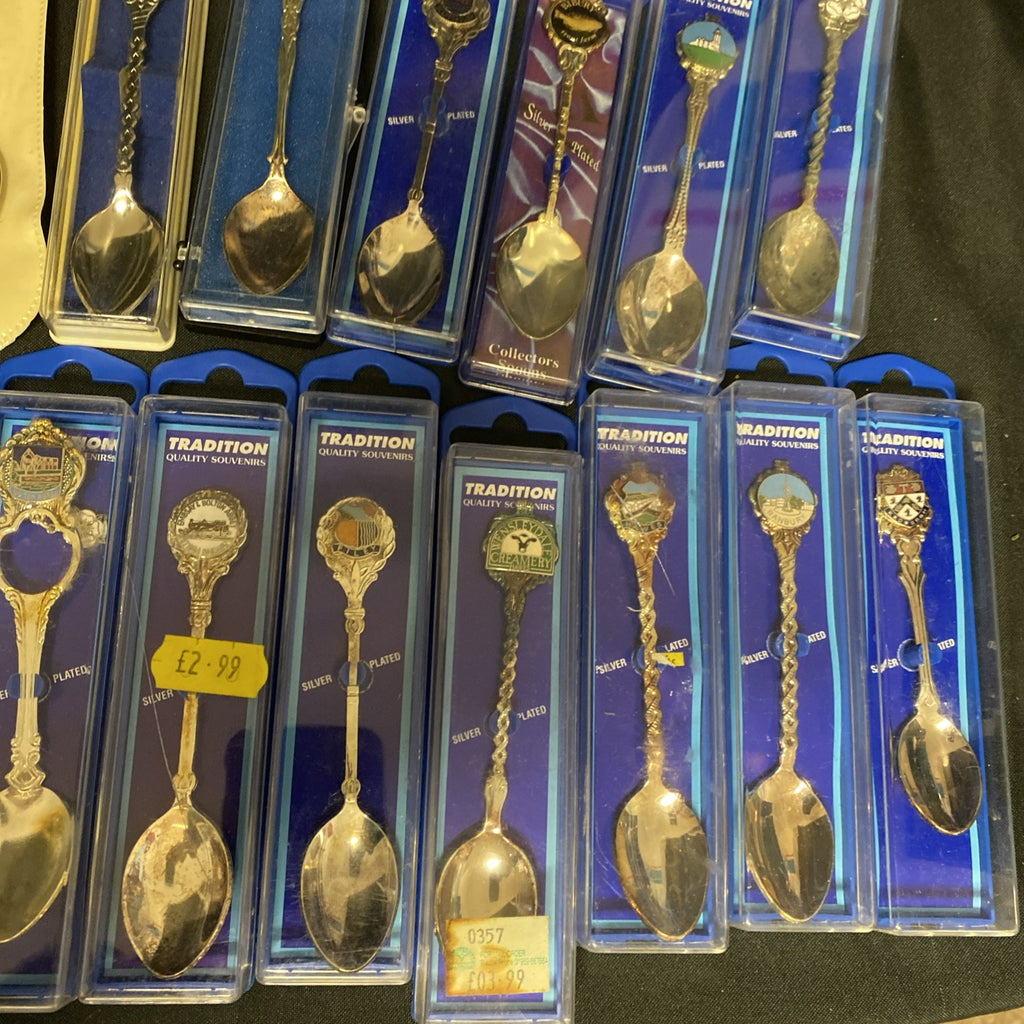55 Collectable Souvenier Silver Plated Spoons Boxed Some Rare- (1585)