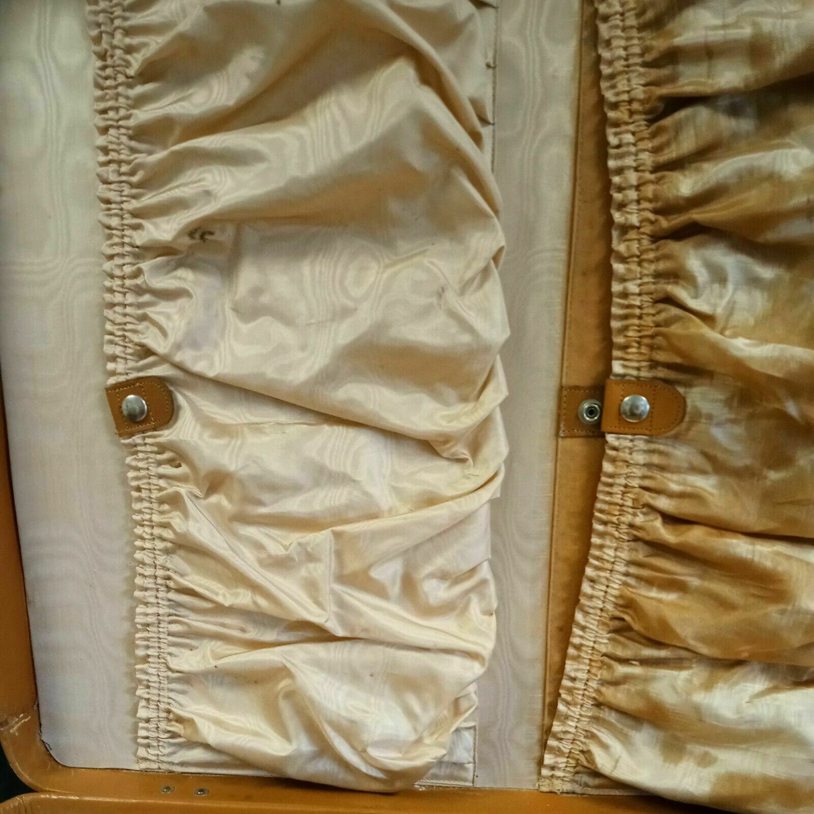 Leather Suitcase Antique Crescent Wardro Solid Case - (7983)