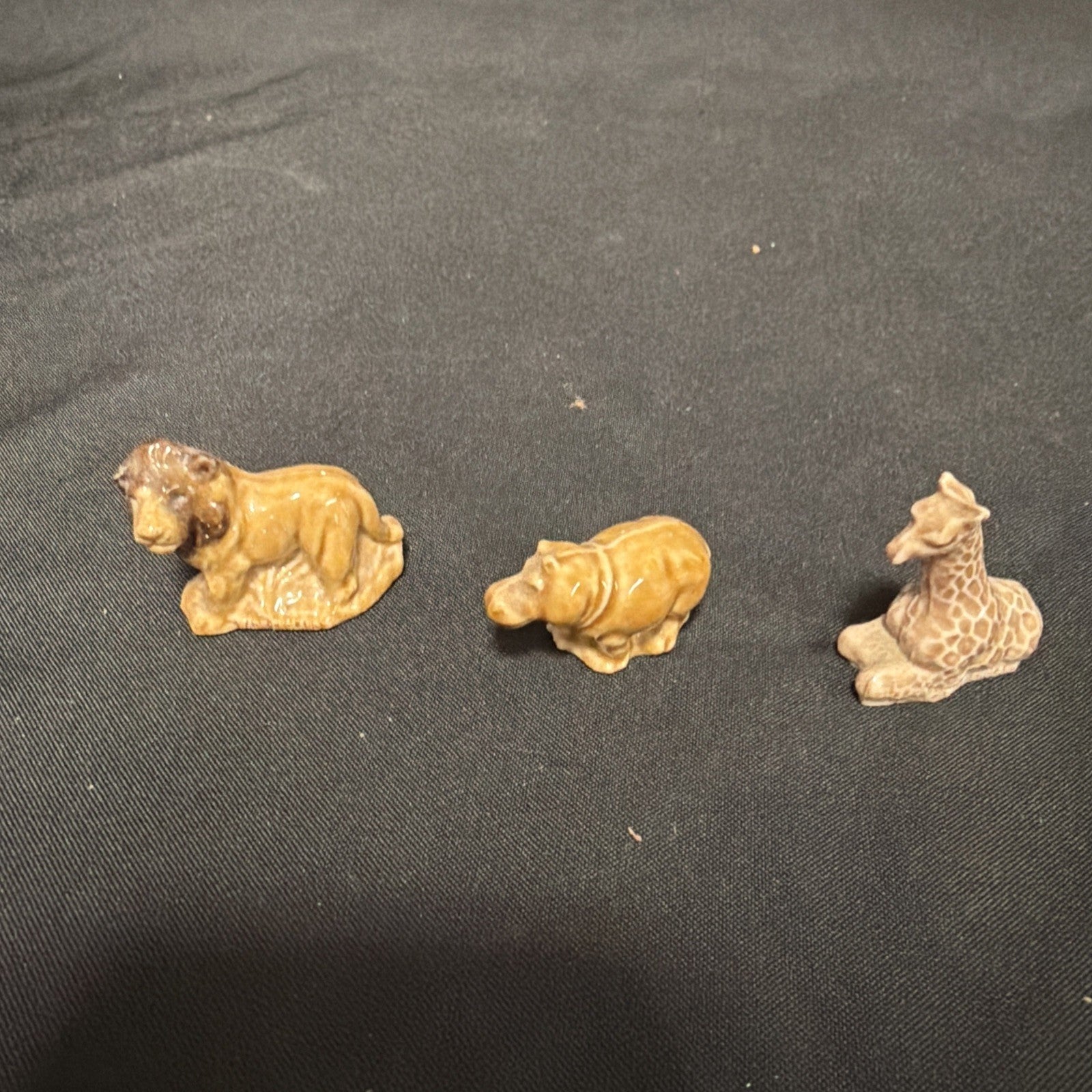 Wade Whimsies Miniature Figures x 3 Hippo, Lion, Giraffe - (1881)