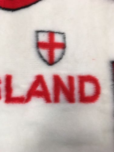 ENGLAND Football White Shirt Faux Fur Rug - Washable perfect man cave gift -(2621)