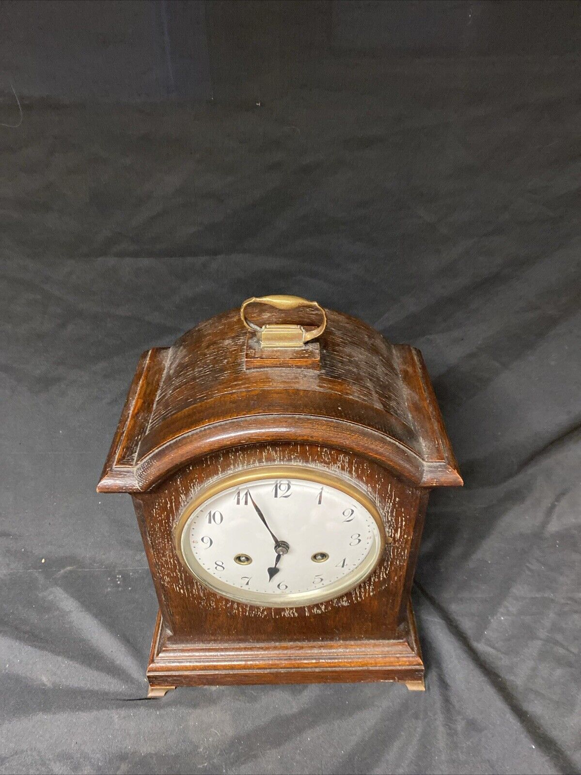 Oak Cased Large Mantle Clock 1900's 34cm Tall 13cm Diameter Face - (5735)