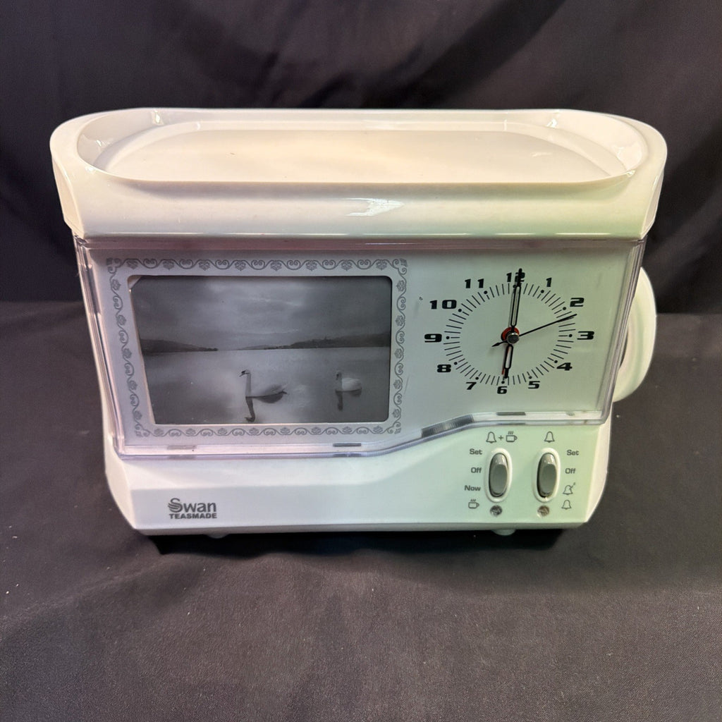 Swan Teasmade Vintage with original pot Working in overall excellent condition - (2071)