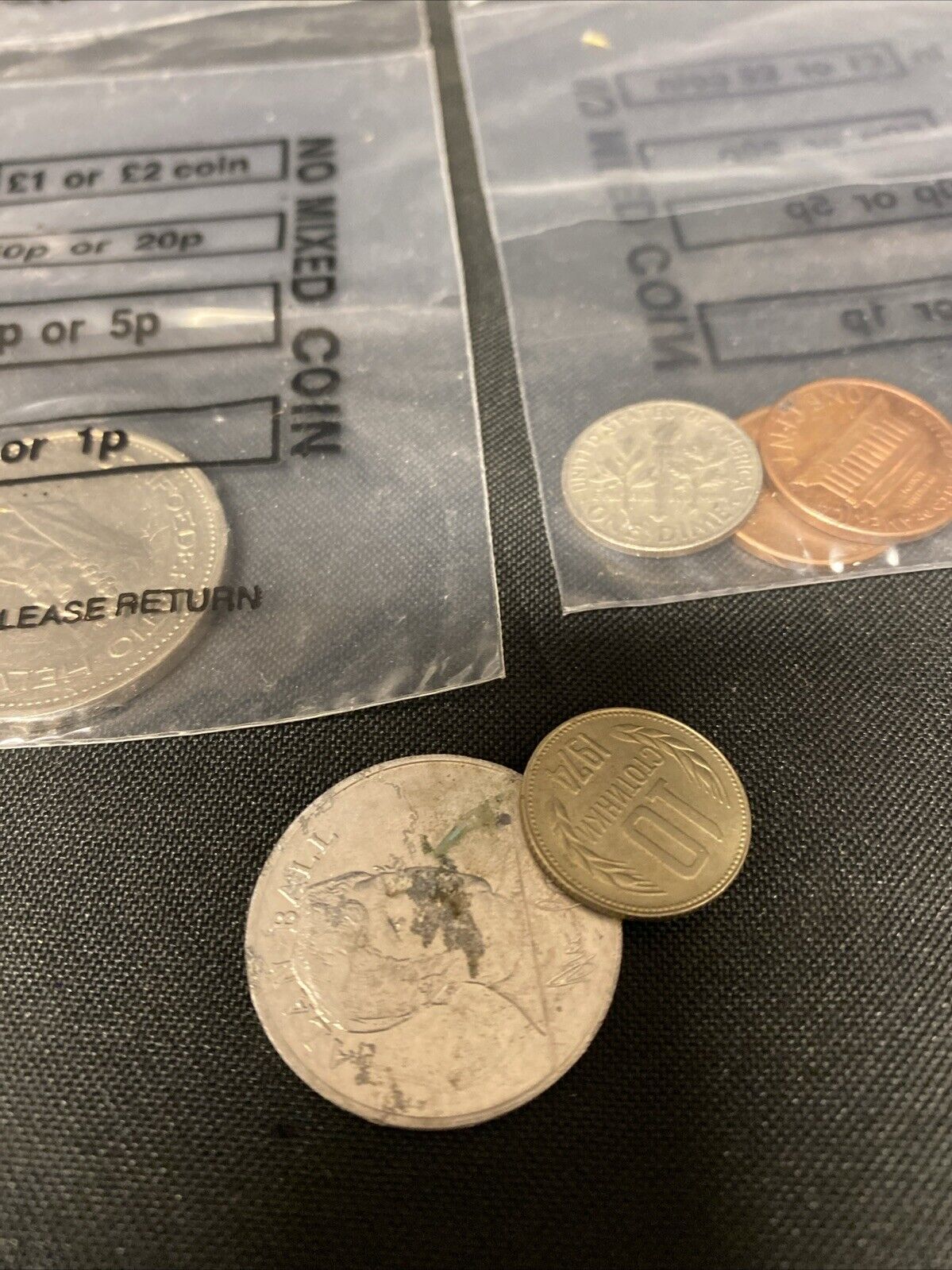 39 x Foreign non UK old Coins pre-euro 12 Countries assorted - (5712)