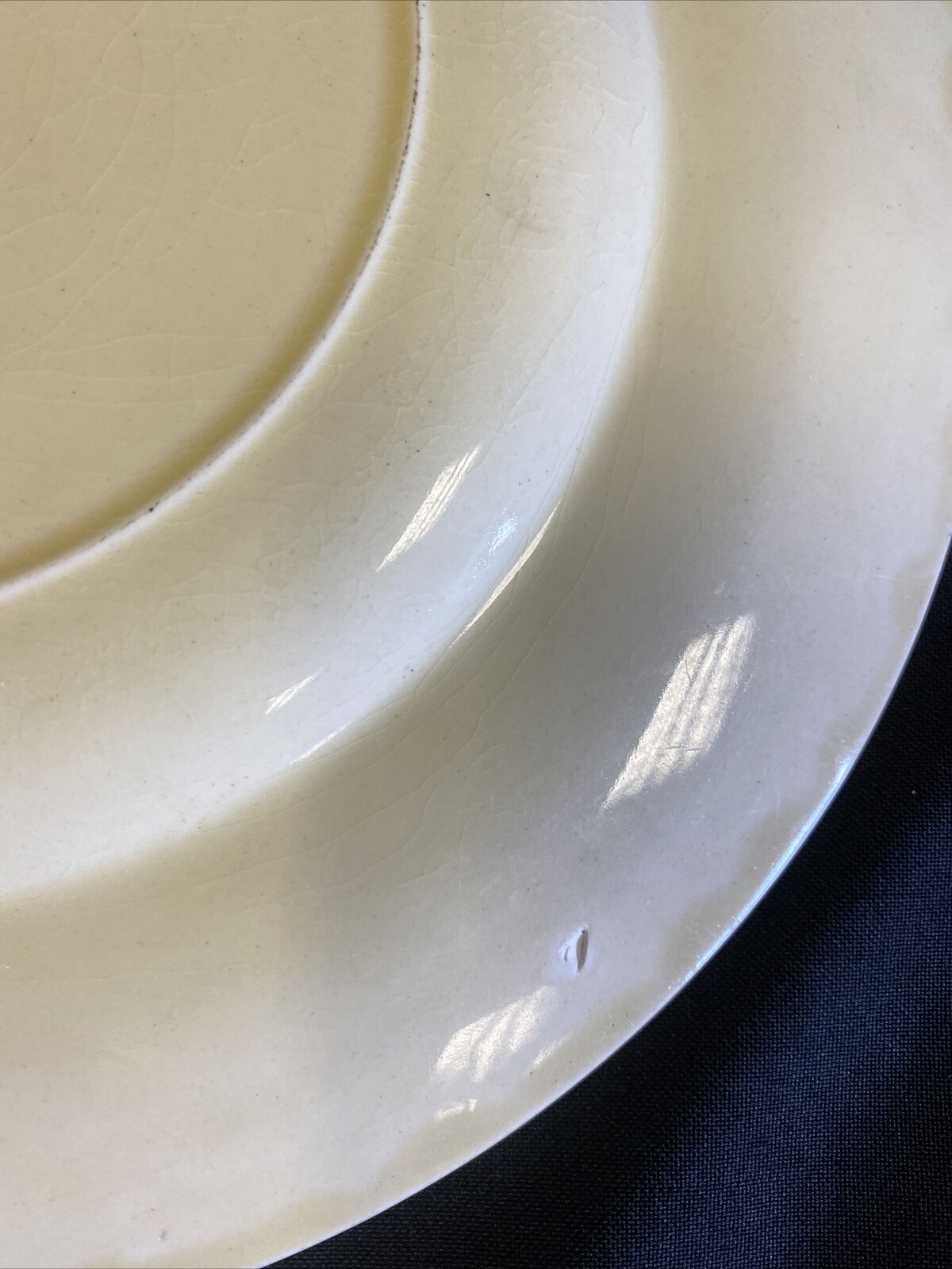 Clarice Claiff Crocus Design Newport Pottery - Plate x 1 x25cm - (7660)