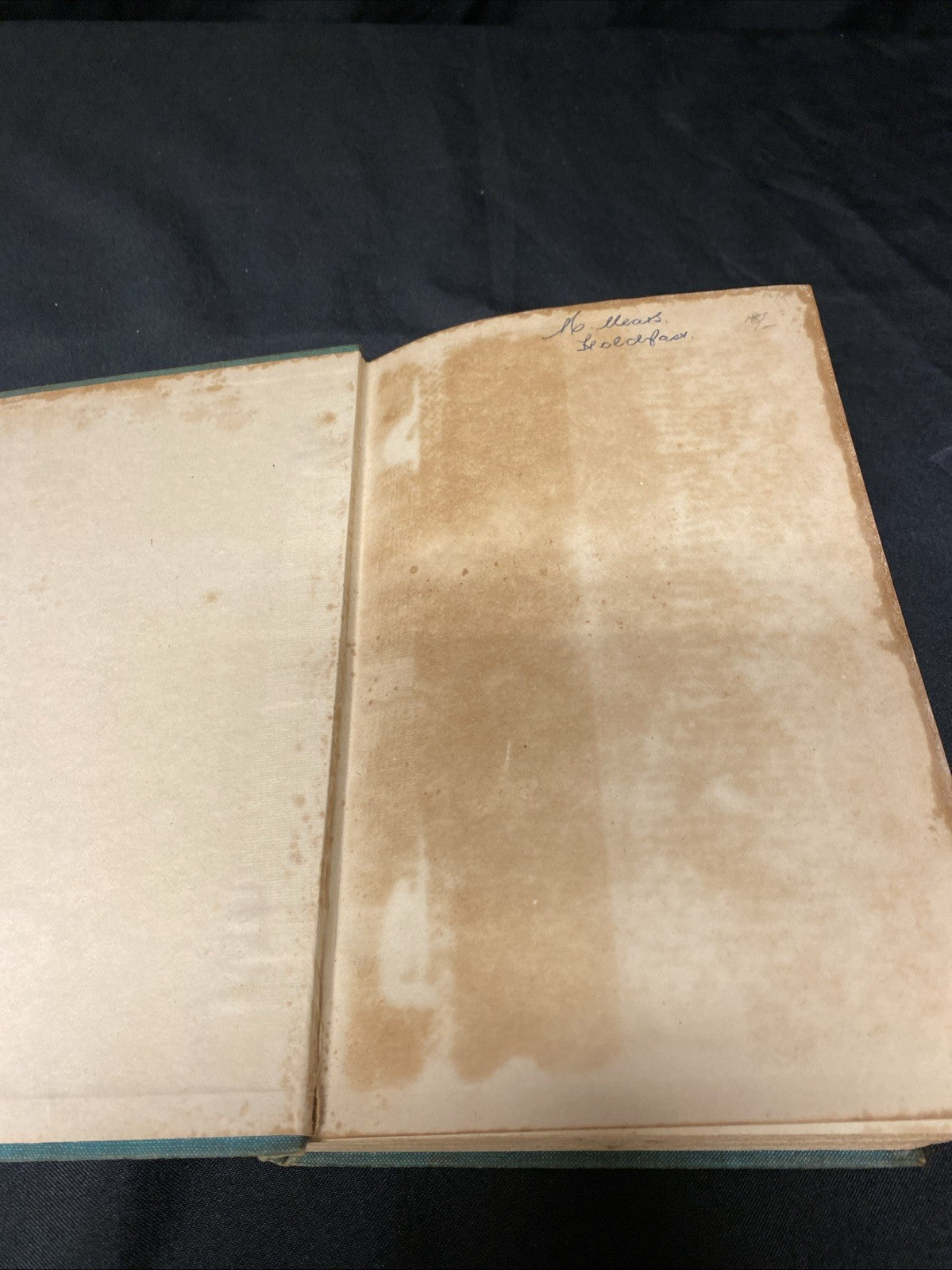 Book - Peacocks In Paradise by Elisabeth Inglis-Jones HAFOD History - (1542)