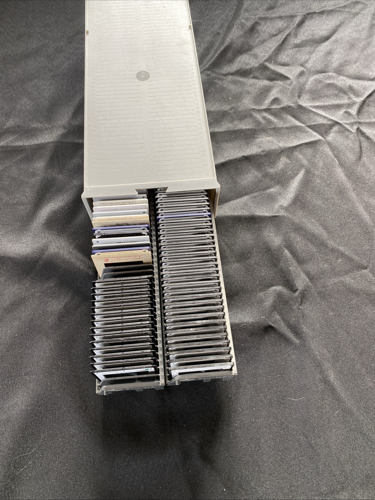 AGFA 35mm Cassette System 50 + 50 spaces inc 97 colour slides - 5965