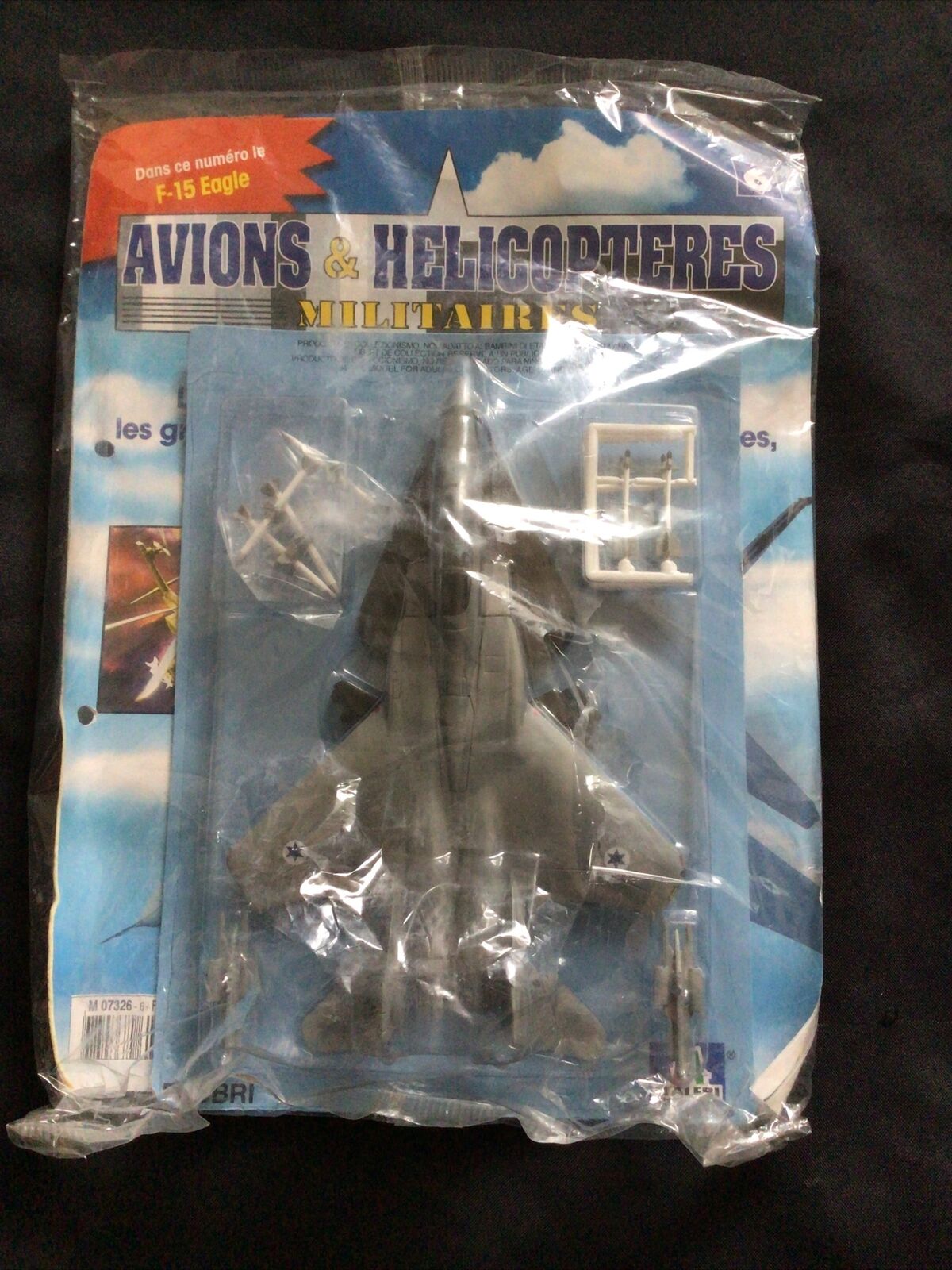 FABBRI Italeri Avions & Helicopteres Militaires 2001 Mag & die cast F-15 (8563