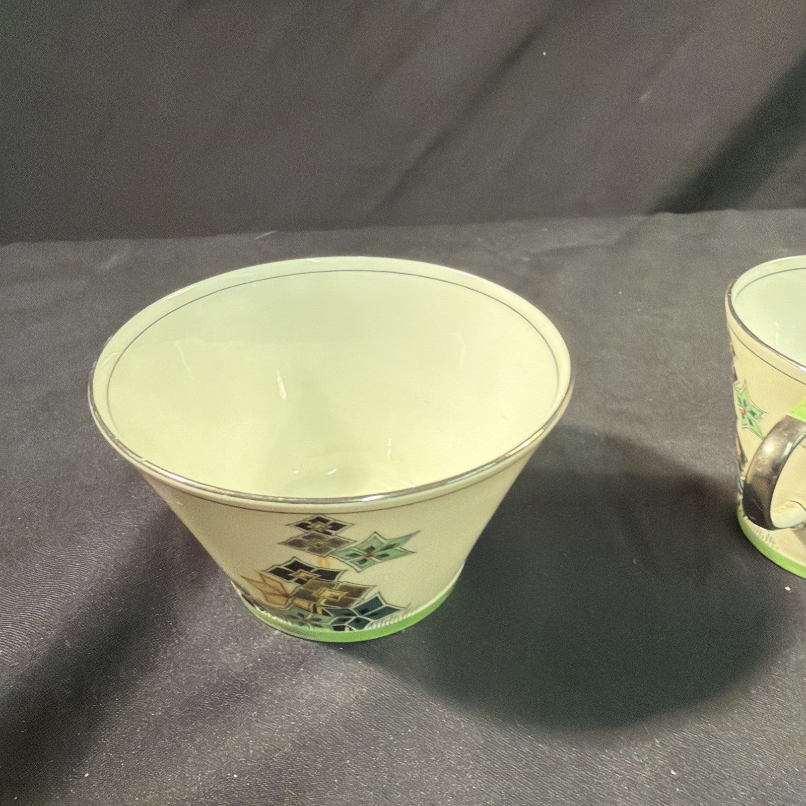 Aynsley England Bone China Art Deco 1930's Tea Cup and Sugar Bowl - (2095)