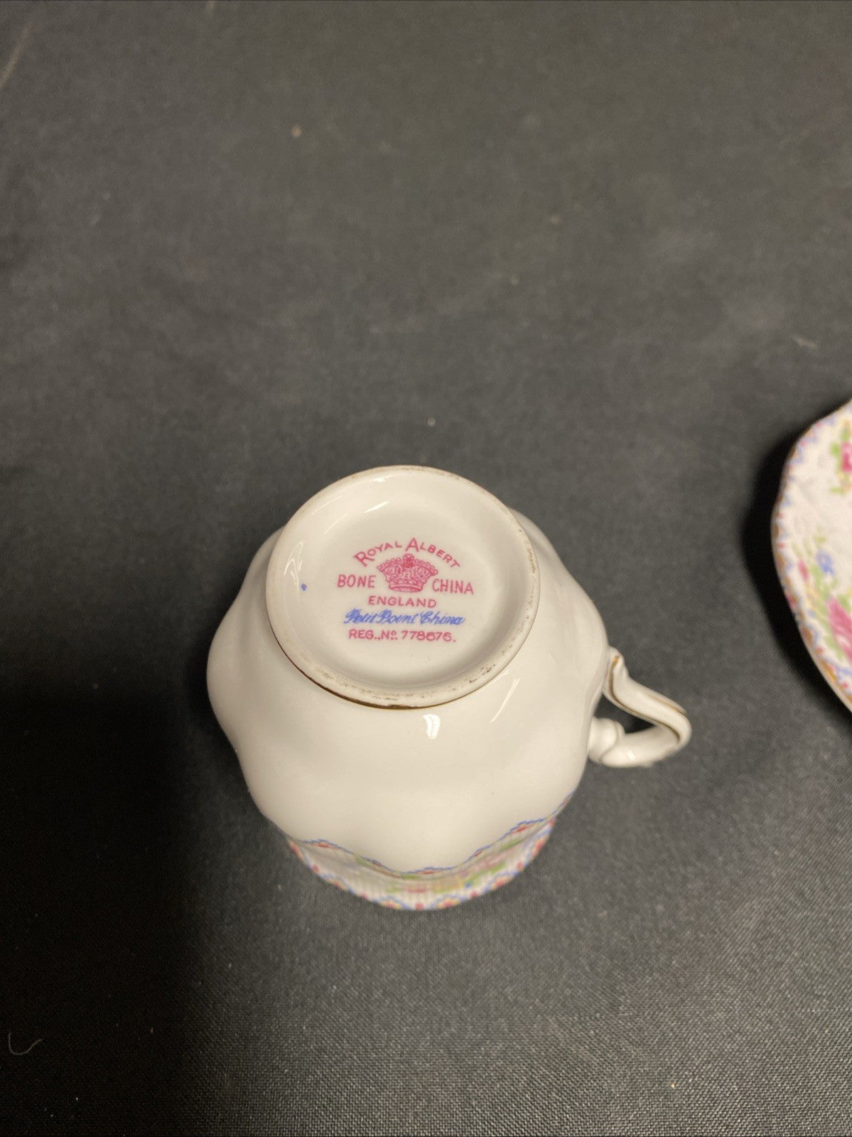 Royal Albert Bone China Petit Point RD778676 Tea Cup & Saucer - (1760)