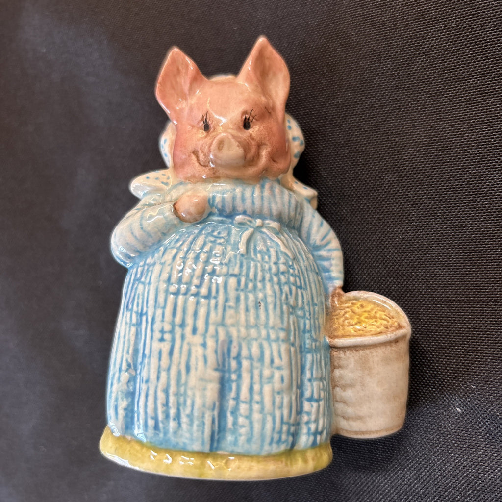 Beswick Beatrix Potter AUNT PETTITOES ceramic figure 1970 F.Warne & co - 5611
