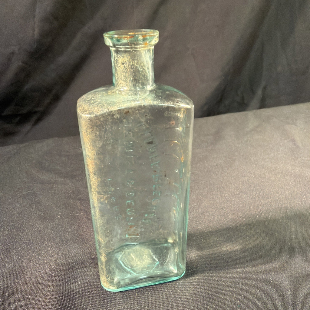 Antique Glass Bottle R.O. Pughe Chemist & Dentist Llanfairfechan Wales - (2016)