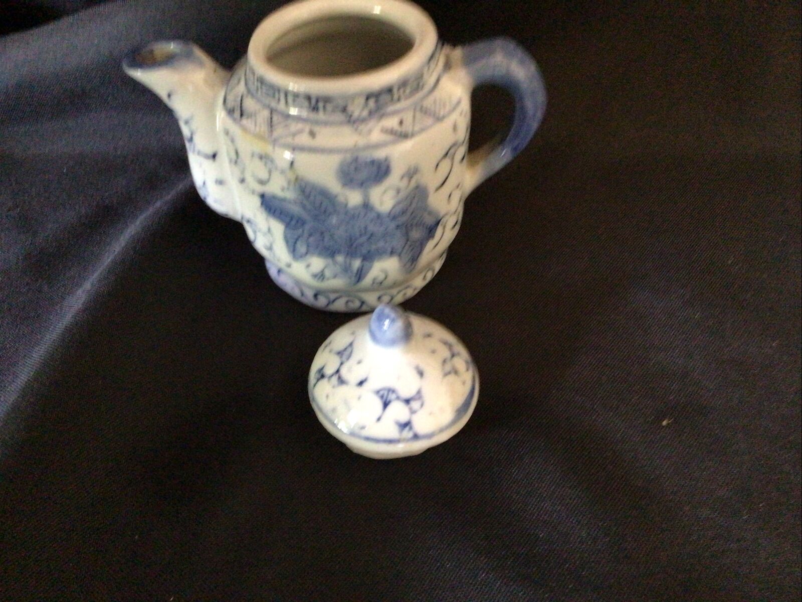 Teapot Collectors Small Ceramic Vintage 8cm Japanese Style - (8069)