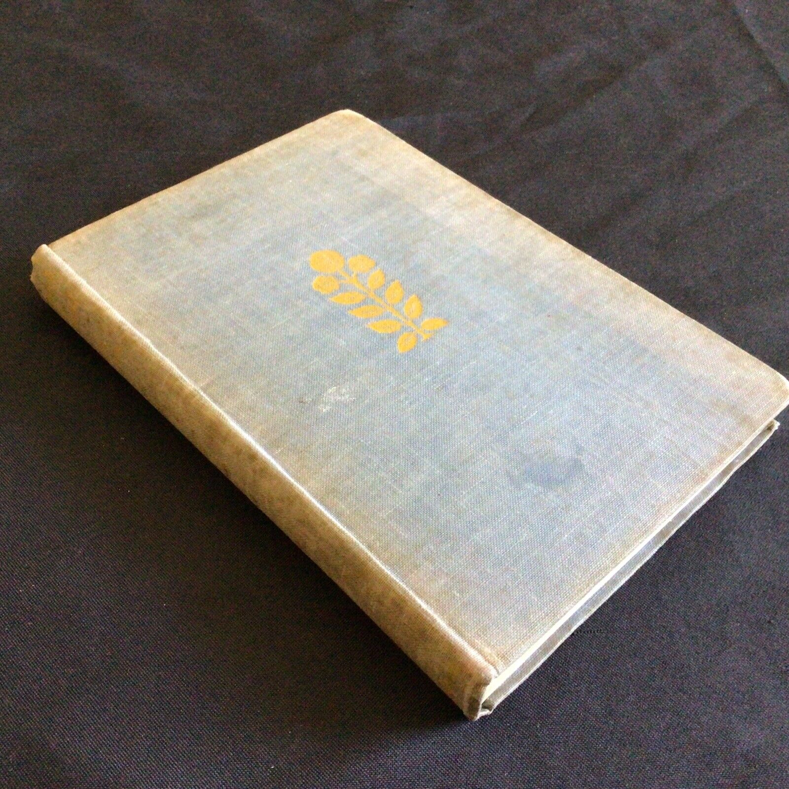 H.V Morton In Search of England Book 1945 print - (9728)