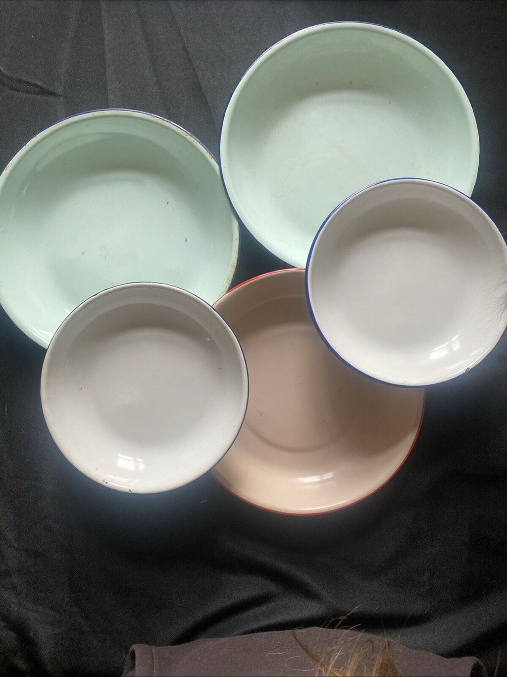 Chinese Enamelware Bumper Harvest 5 x Plates / Bowls Pink Blue White (5874)