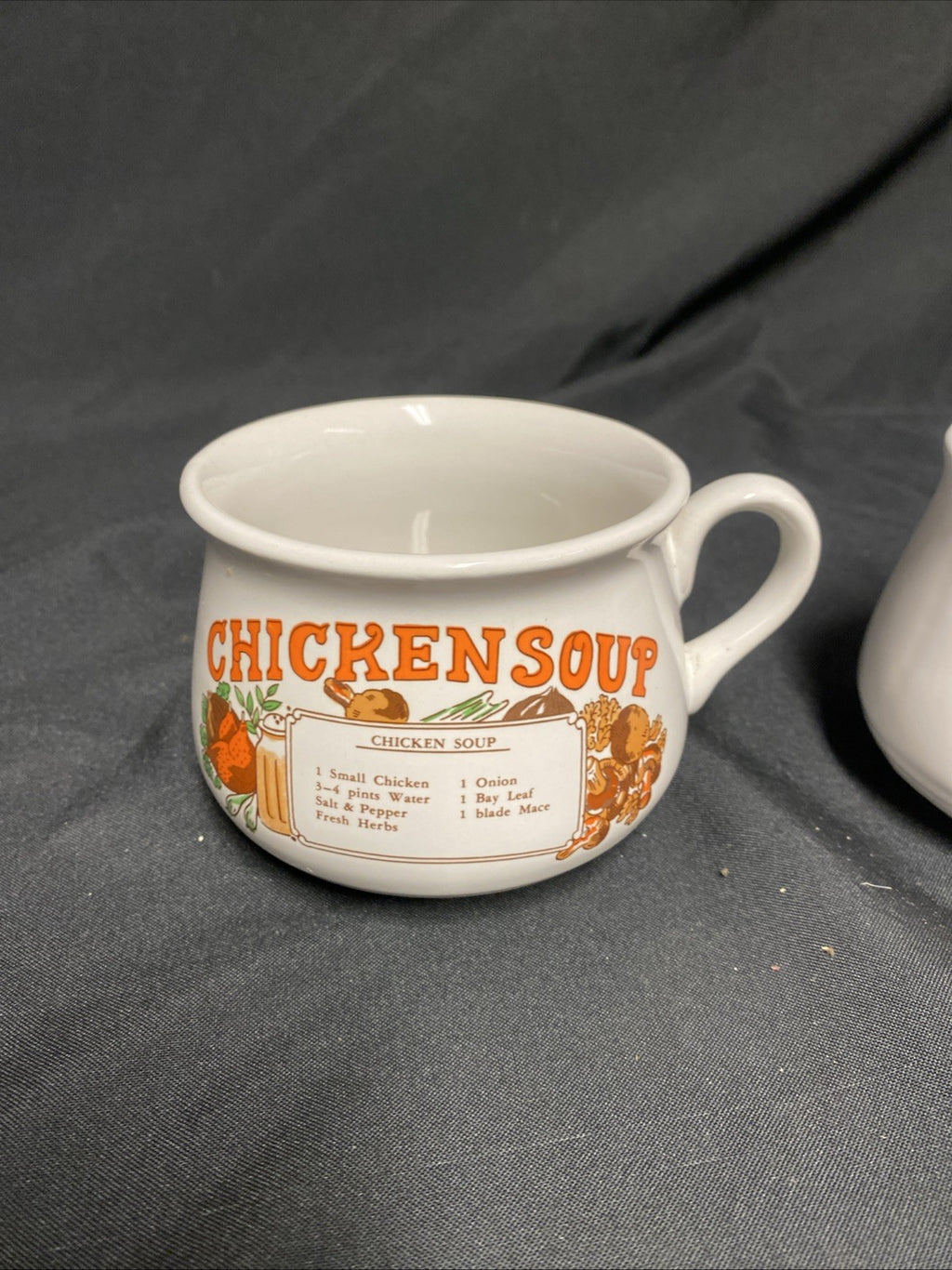 Pair of 1980's soup mugs Chicken and Mushroom beautiful condition - (1798)