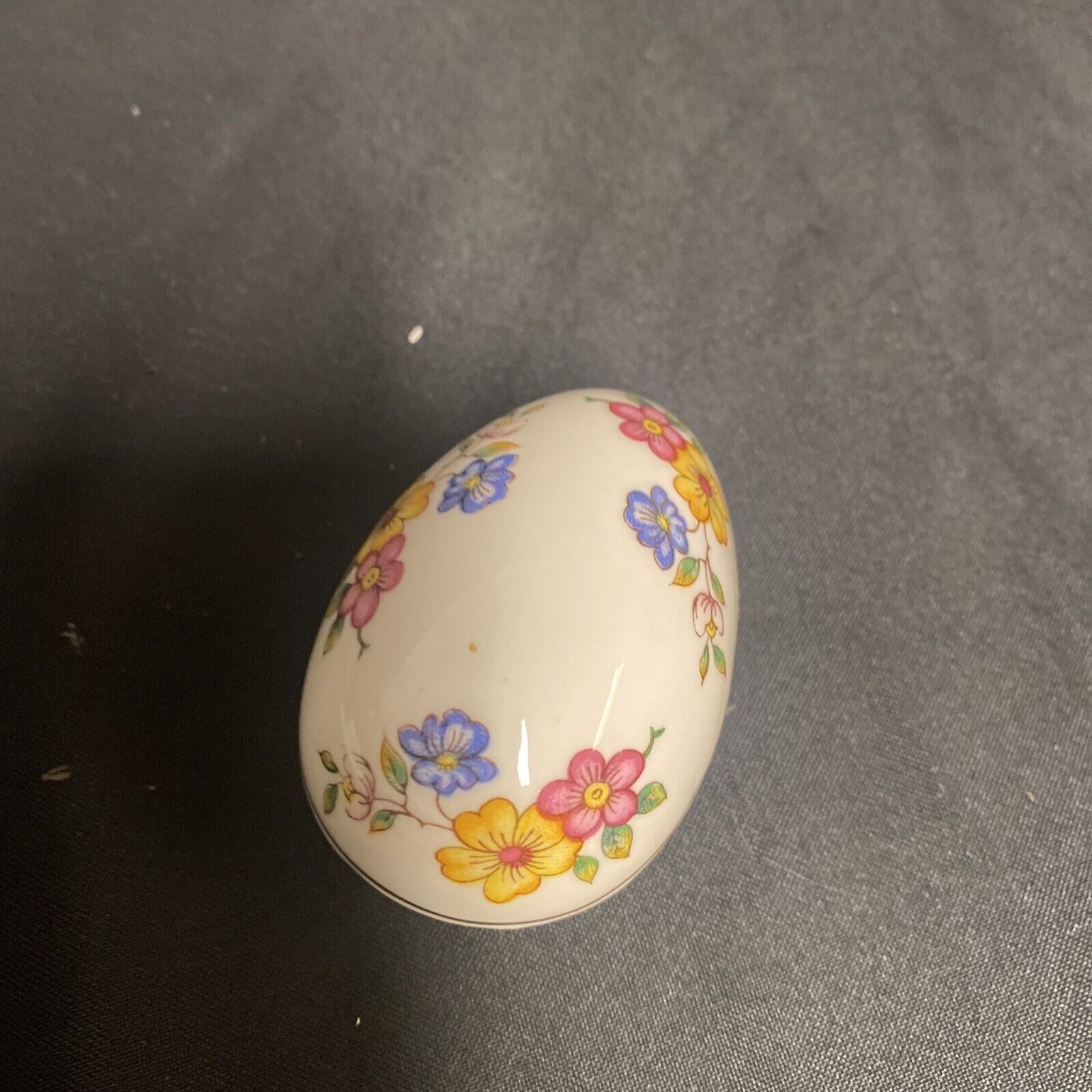 Trinket Box EGG - England Berkshire Fine Bone China Egg - (9210)