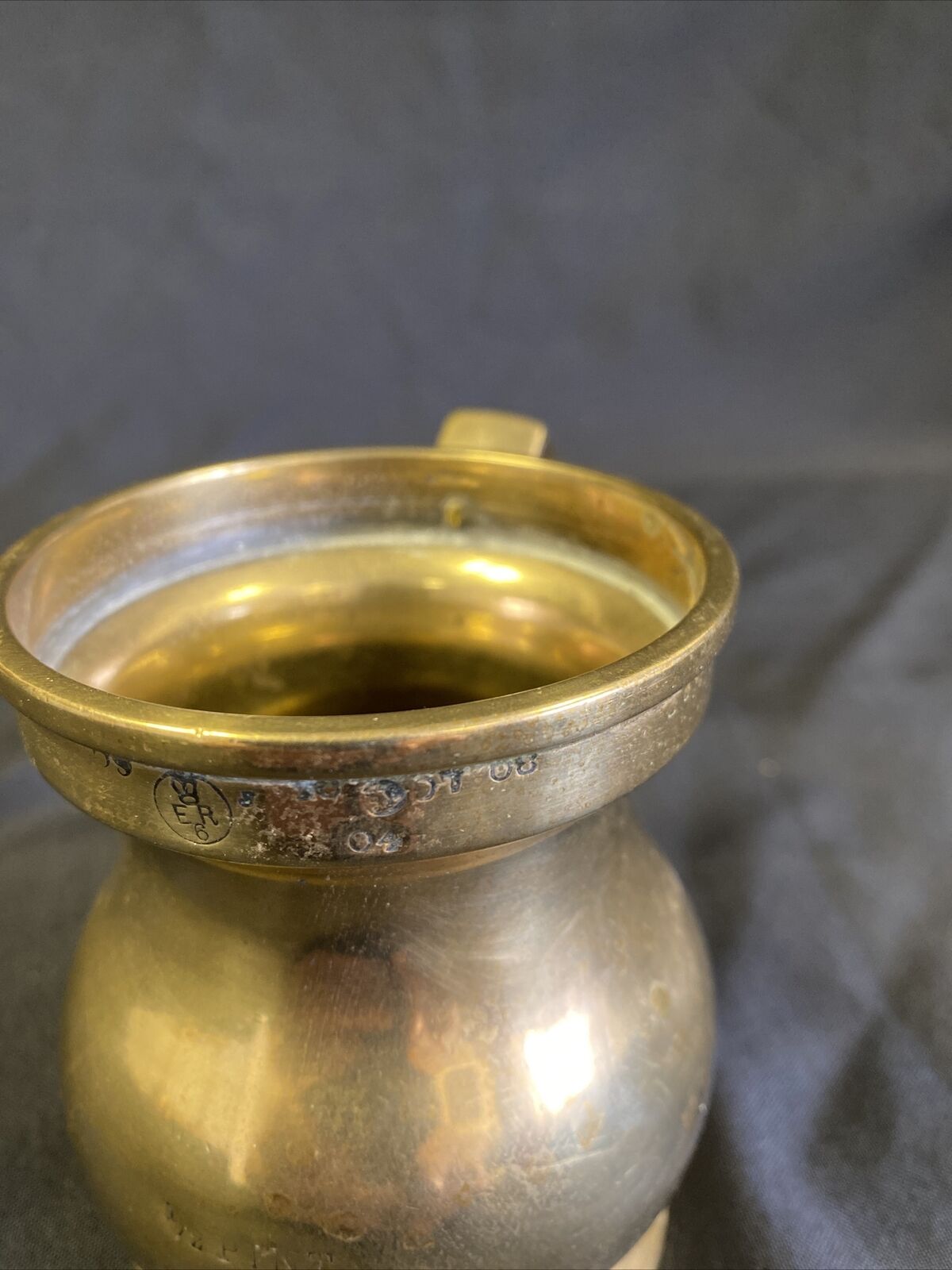 Solid Brass Victorian Antique Pub Measure stamped ER King Edward 1/2 Pint (6471)