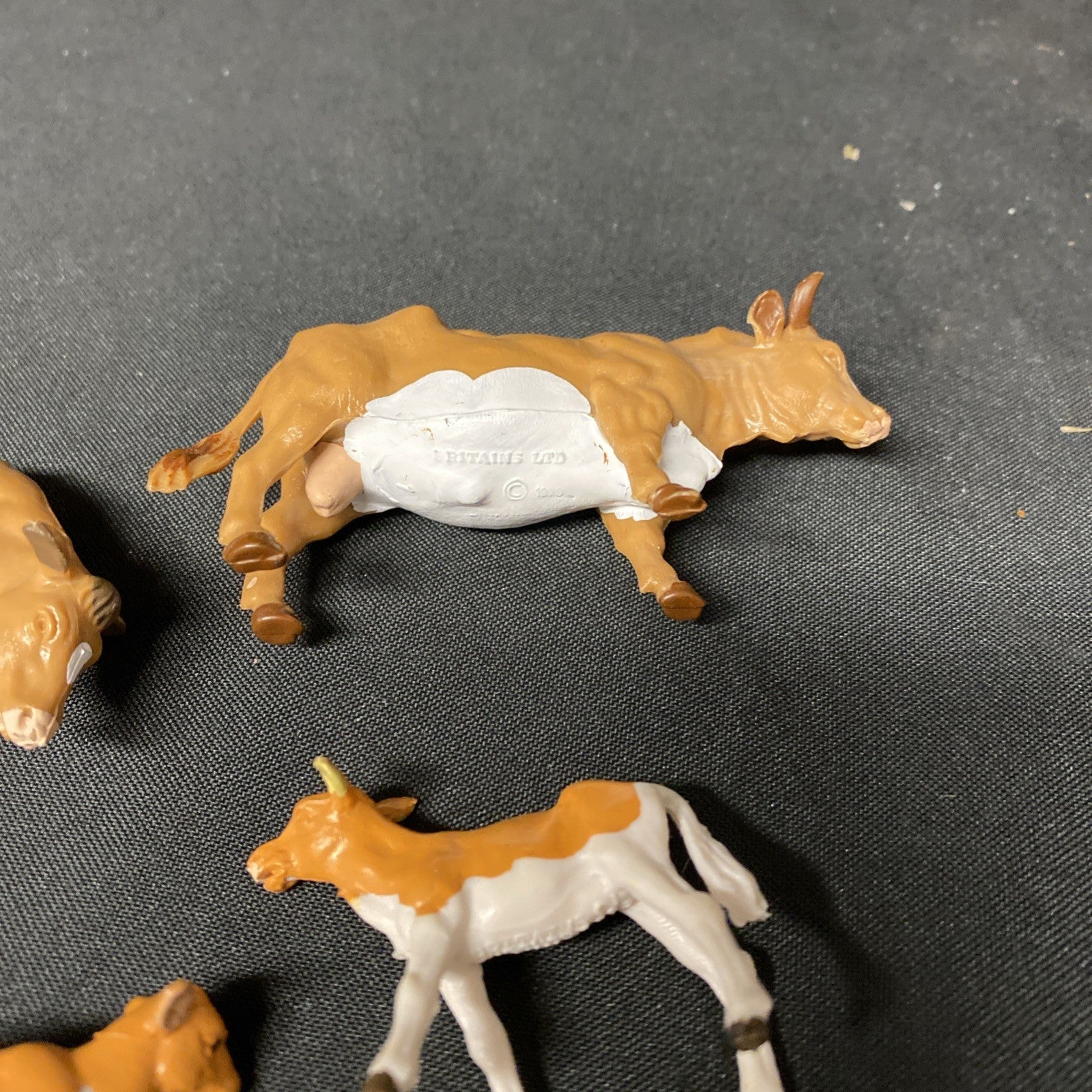 Britains Farm 1984 Cow, Bull and 2 Calves - (1662)