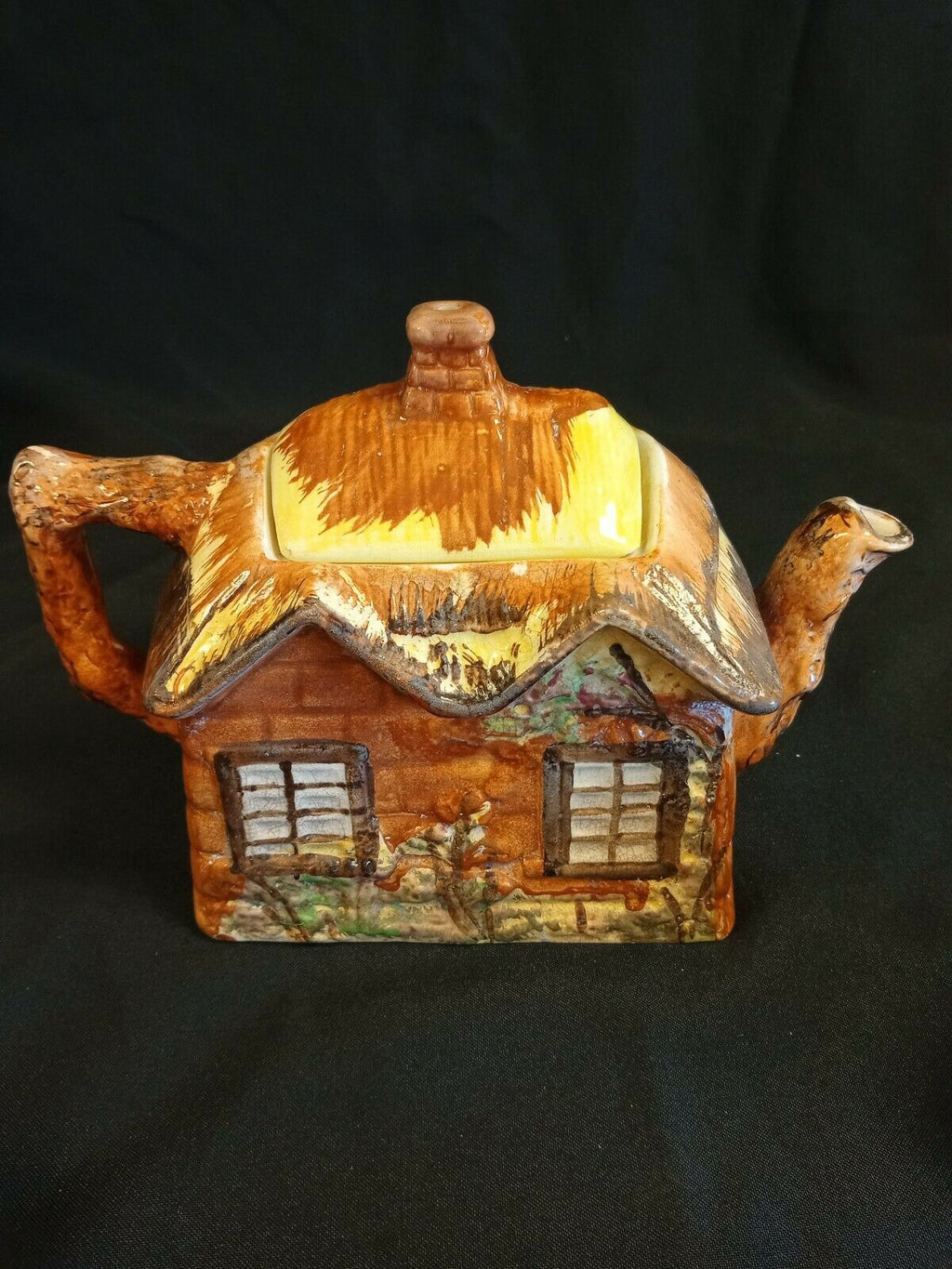 Price Kensington Ye Olde Cottage Teapot, Egg cups, Creamer, Sugar pot - (7901)
